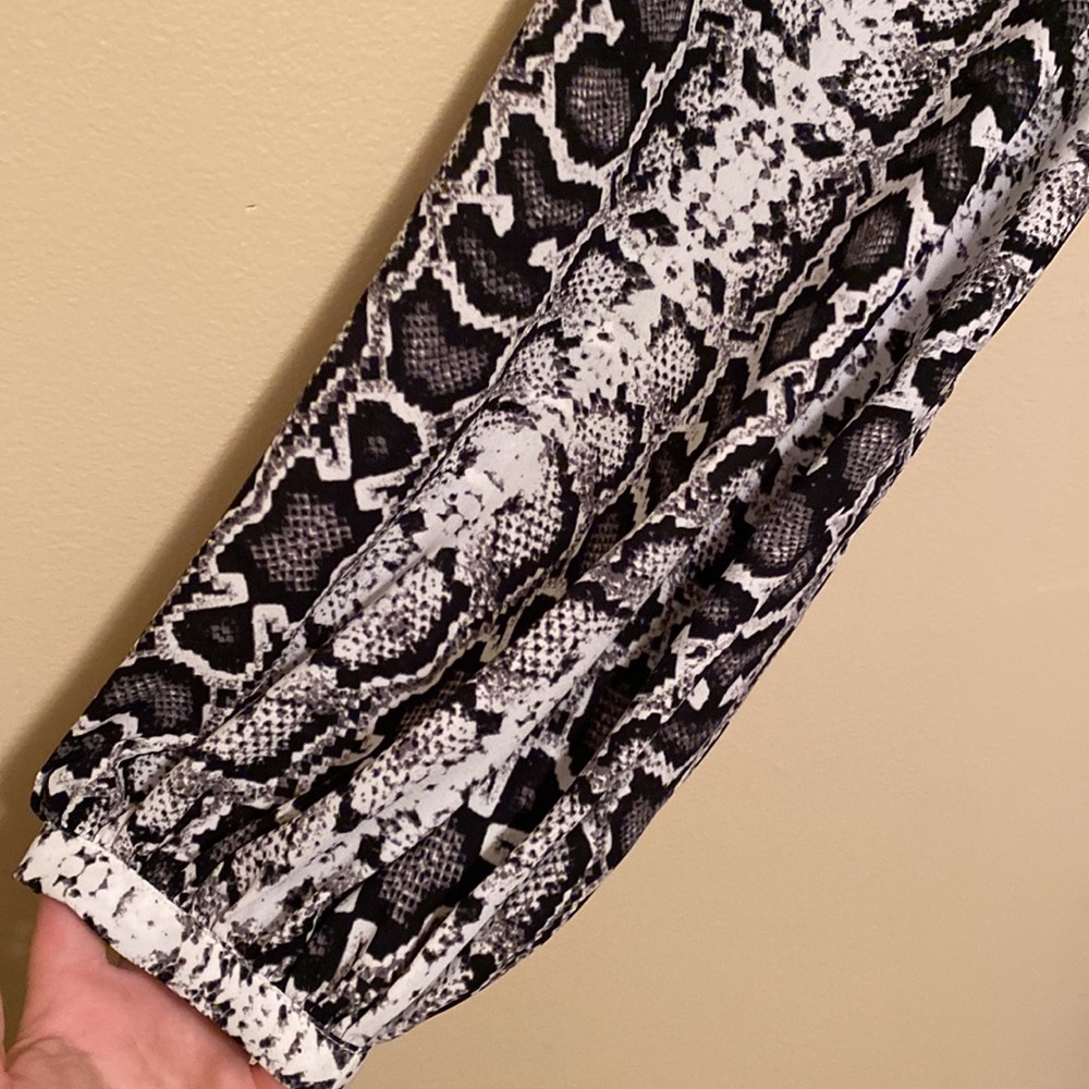 Express dress - Picture 4 of 6